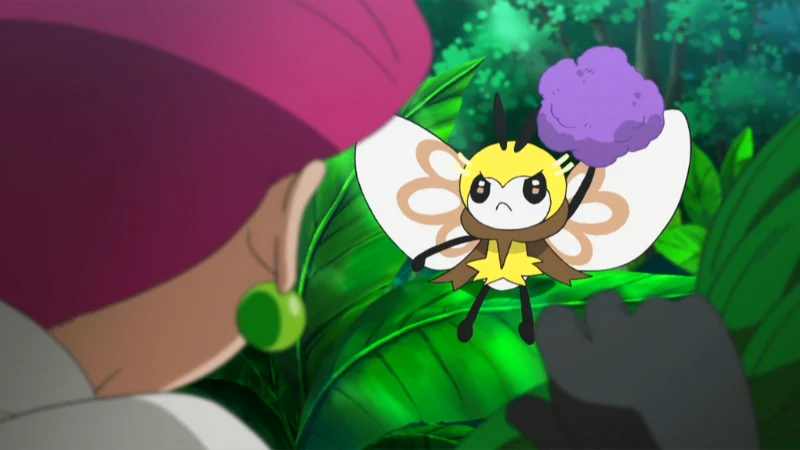 EP1002 Ribombee usando bola de polen dañina